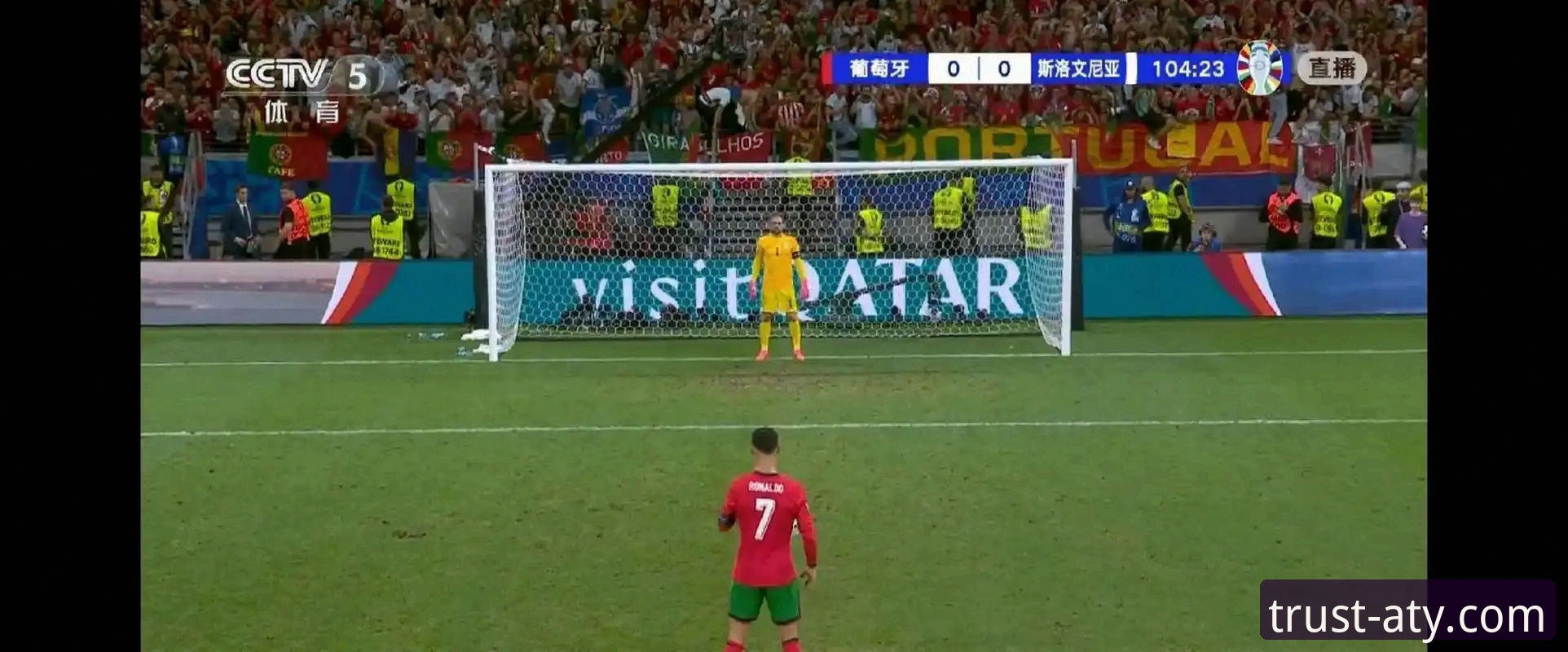 阿根廷5-0大胜赞比亚最新动态：梅西让点球成就奥塔门迪主场告别战